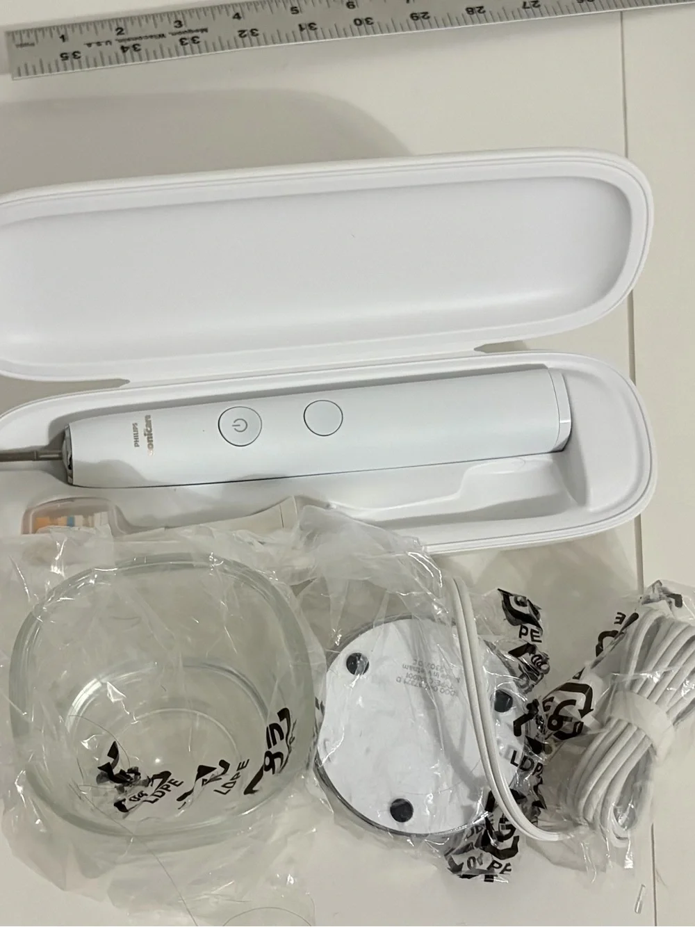 Philips White Electric Toothbrush with Travel Case and Charger